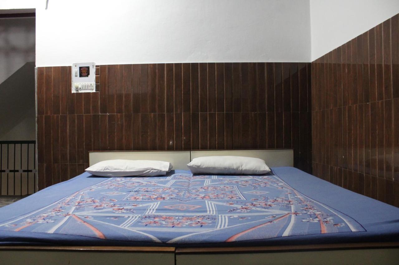 Laxmi Lodge Rishīkesh 外观 照片