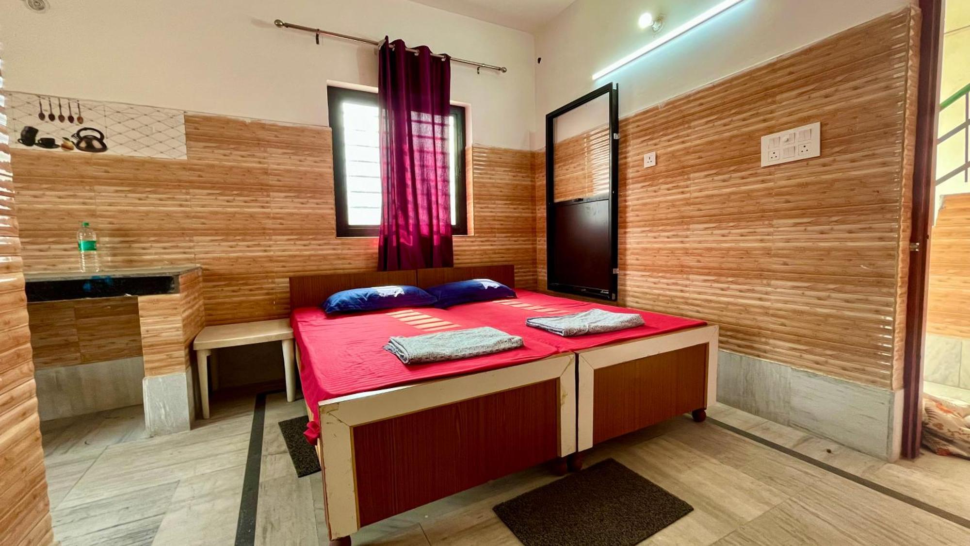 Laxmi Lodge Rishīkesh 外观 照片